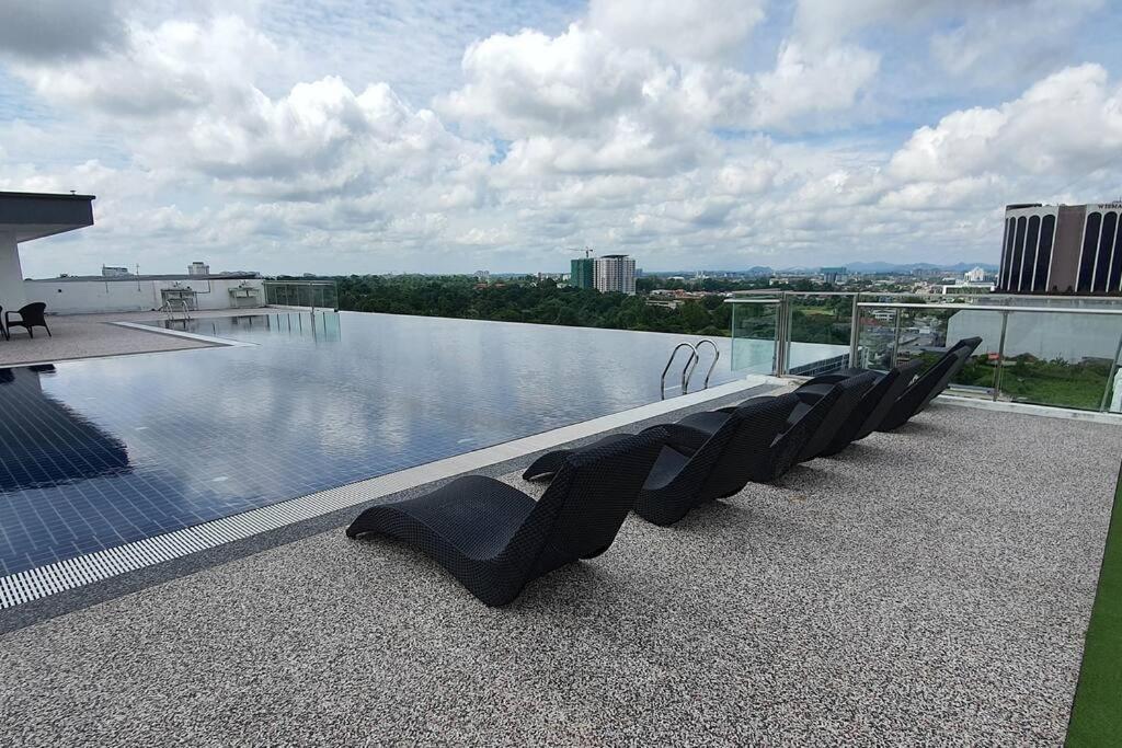 Lovely Kozi Square 1 Bedroom With Pool Lv7e * Kuching